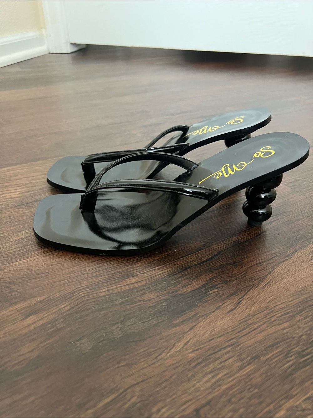 So Me Black Thong Heels